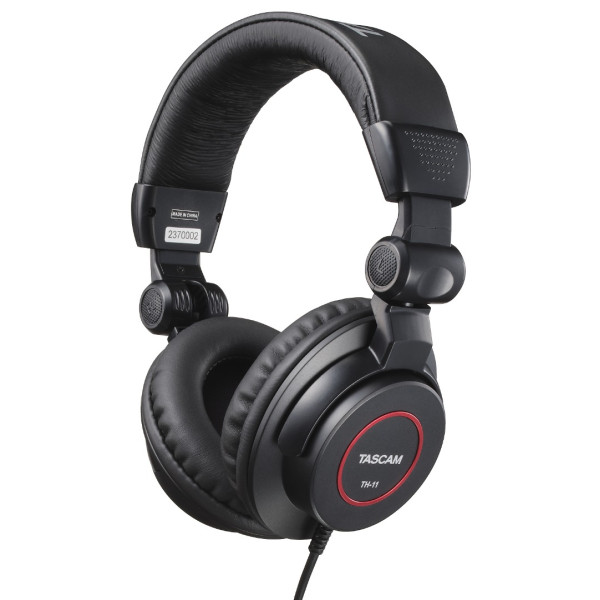 TH-11 TASCAM Studio Headphone